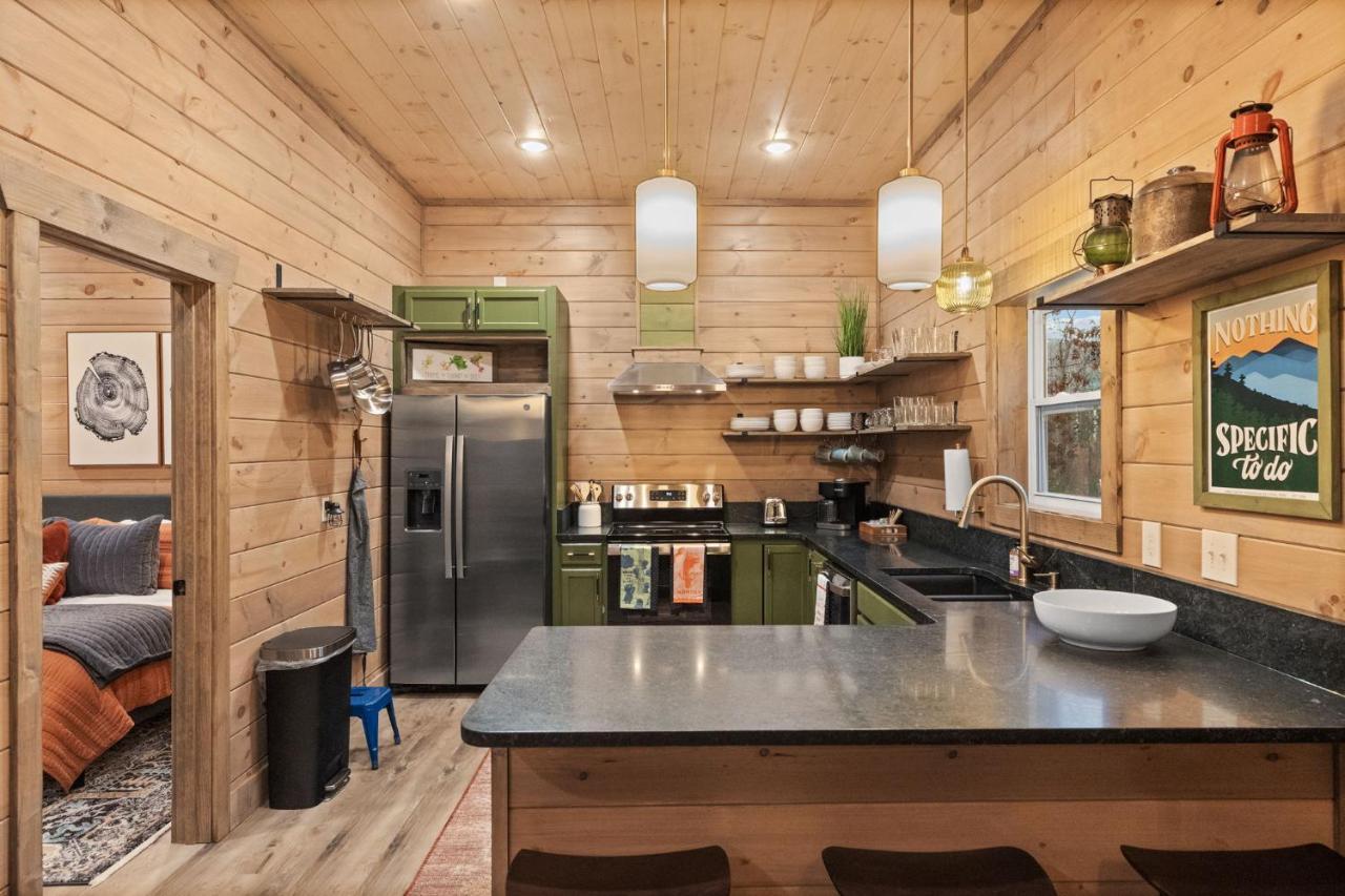 Mins To Gburg Sleeps 8 Hot Tub Arcade Area Pool Villa Gatlinburg Eksteriør bilde