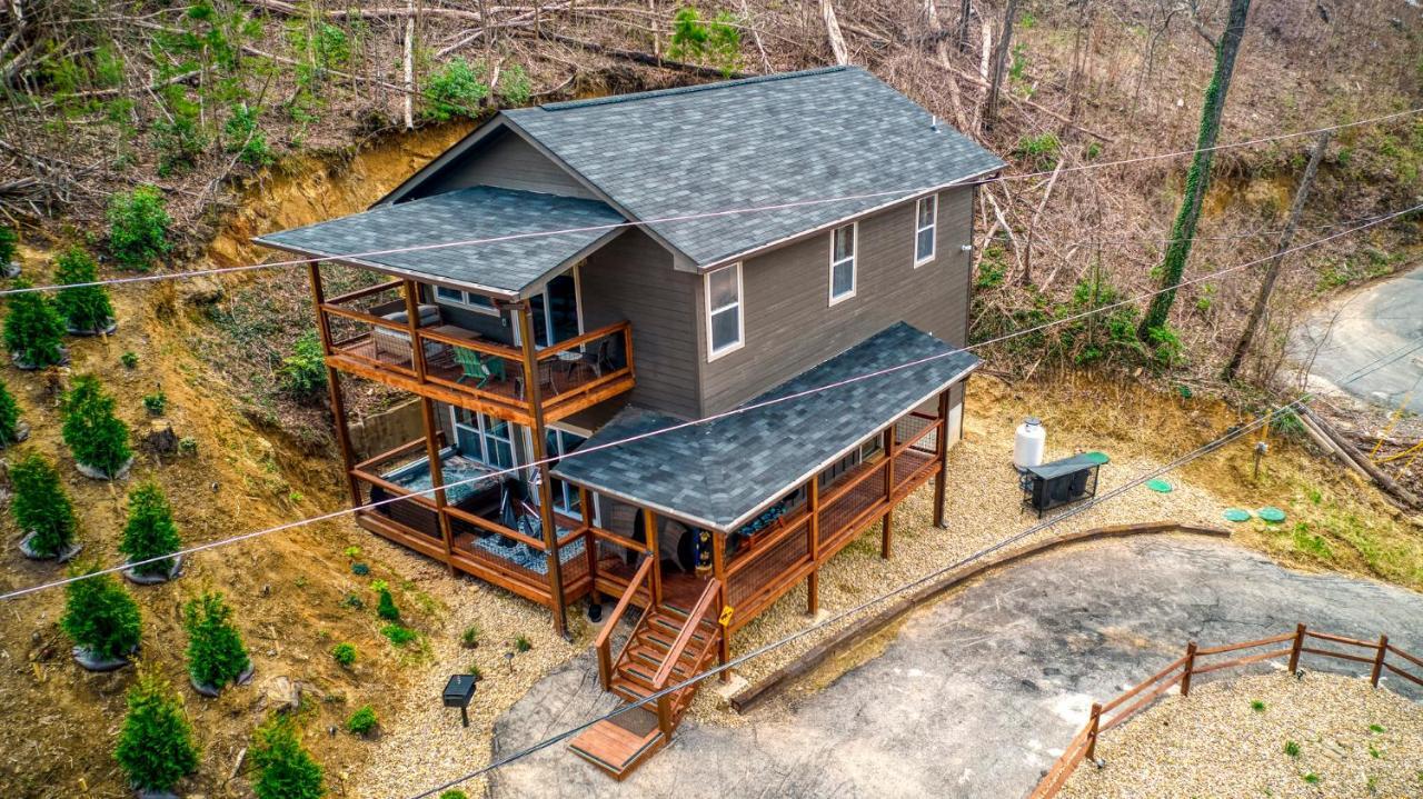 Mins To Gburg Sleeps 8 Hot Tub Arcade Area Pool Villa Gatlinburg Eksteriør bilde