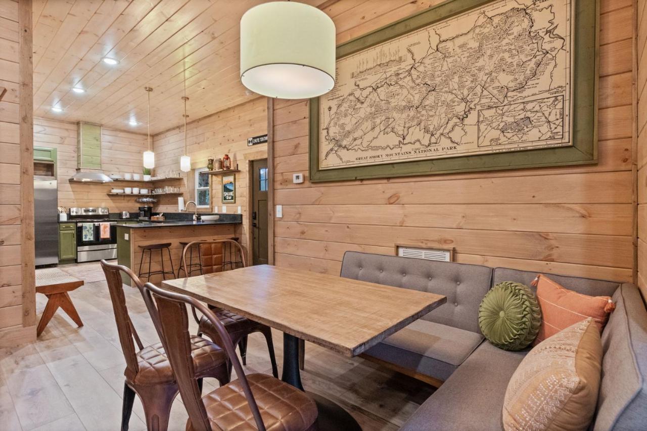 Mins To Gburg Sleeps 8 Hot Tub Arcade Area Pool Villa Gatlinburg Eksteriør bilde