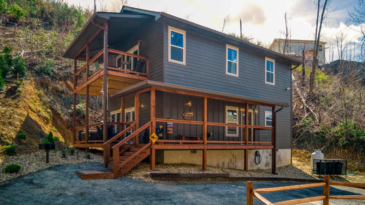 Mins To Gburg Sleeps 8 Hot Tub Arcade Area Pool Villa Gatlinburg Eksteriør bilde