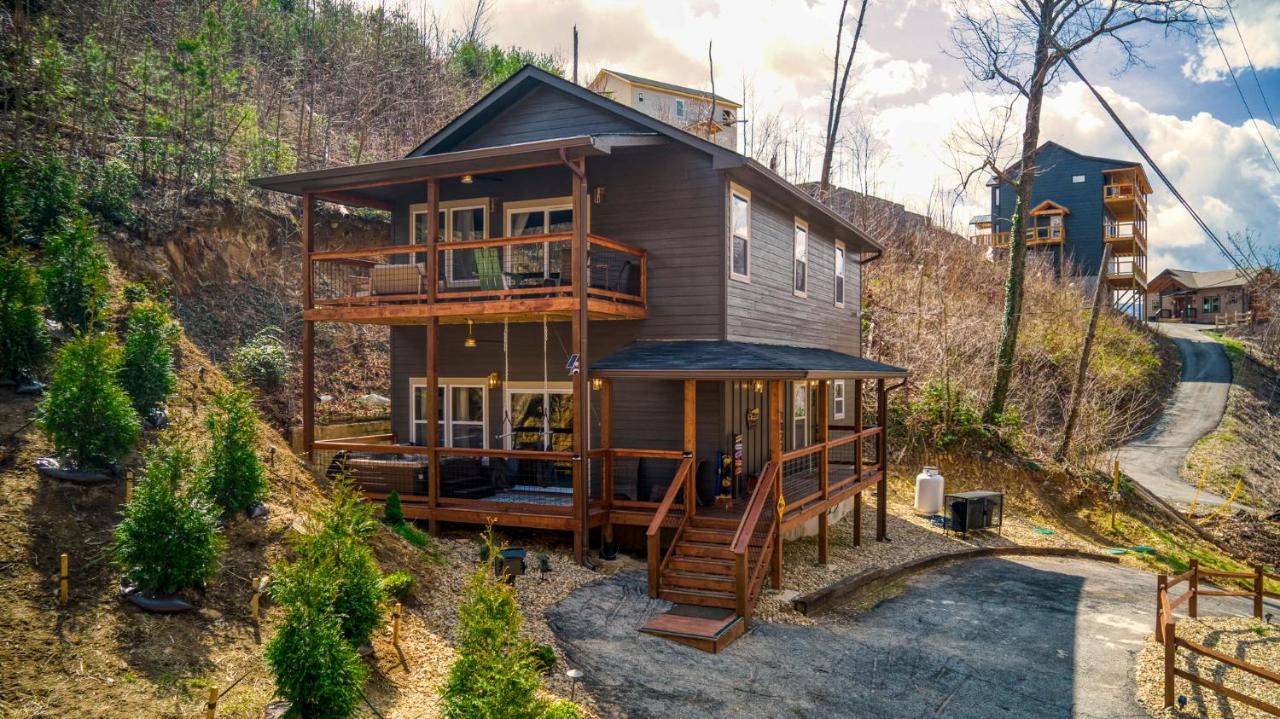 Mins To Gburg Sleeps 8 Hot Tub Arcade Area Pool Villa Gatlinburg Eksteriør bilde
